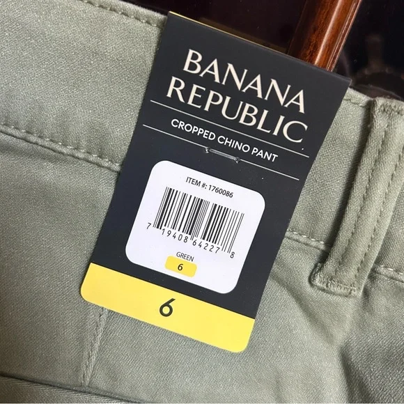 Banana Republic Cropped Chino Pant Olive Green Pants - Picture 10 of 10